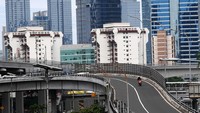 Tidak hanya tol dalam kota, Jalan Gatot Subroto pun juga lancar.