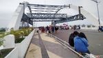 Makin Sore, Jembatan Suroboyo Kian Ramai