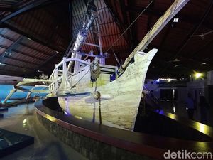Melihat Museum Kapal Samudra Raksa di Borobudur