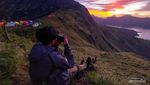 Menanti Sunset Terindah di Pelawangan Sembalun Rinjani