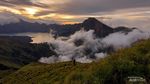 Menanti Sunset Terindah di Pelawangan Sembalun Rinjani