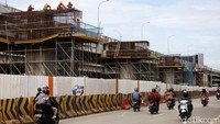 Manfaat dari adanya ramp off Becakayu ini untuk mempermudah mobilitas masyarakat yang akan menuju Pondok Gede, Pondok Bambu, Jatiwaringin, dan sekitarnya melalui Exit Toll Off Ramp.