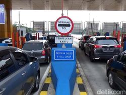 Menko Airlangga: Mudik Boleh, Mobilnya Terserah, Asal Sudah Vaksin Ketiga