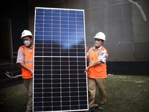 Pembangunan PLTS Disebut Lelet, Pemerintah Diminta Lakukan Hal Ini