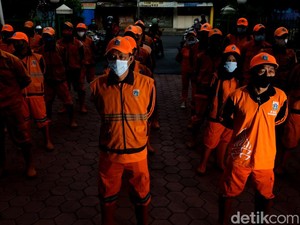 1.680 Petugas Kebersihan Dikerahkan di Jakarta Saat Natal 2023