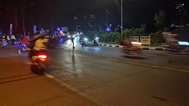 Suasana Puncak Bogor Saat Malam Tahun Baru