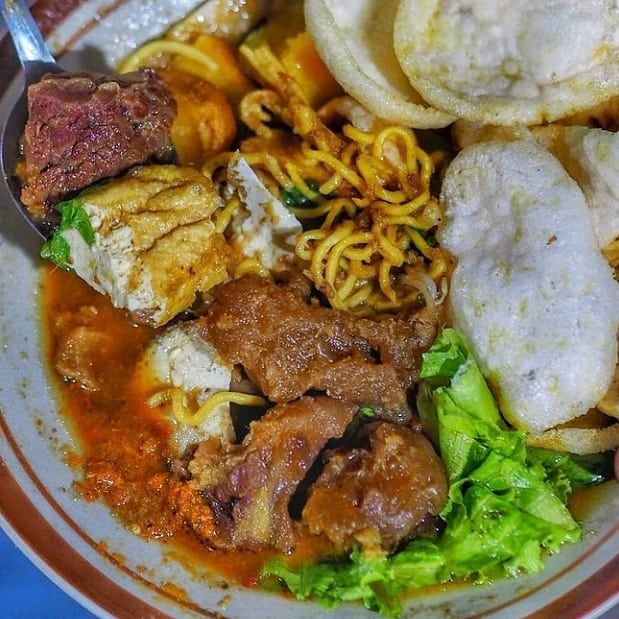 Rekomendasi Tahu Campur Enak di Surabaya