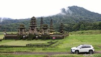 Dalam rangkaian Toyota Corolla Cross Hybrid Road Trip Explore Mandalika, tim detikcom juga tak lupa menyambangi area wisata yang eksotis ini. 