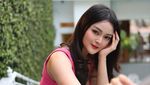 Puja-puji Buat Adelia Zizi yang Punya Segudang Pesona