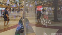 Sedangkan sebagian masyarakat berpergian keluar kota.   
