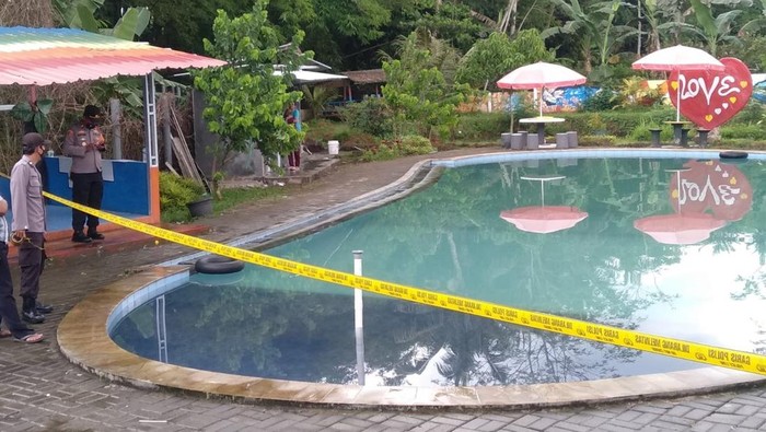 Bocah 7 tahun asal Banjarnegara tewas tenggelam di kolam renang wisata di Purbalingga, Minggu (2/1/2022).