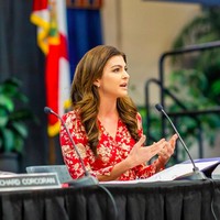 “Sangat yakin aku tidak akan menyerah,” ucap Casey dalam penampilannya di publik pada Oktober lalu. Foto: dok. Instagram/@flcaseydesantis