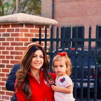 “Aku tidak ingin mulai menangis karena aku tidak menggunakan maskara tahan air,” ungkapnya bercanda. Foto: dok. Instagram/@flcaseydesantis