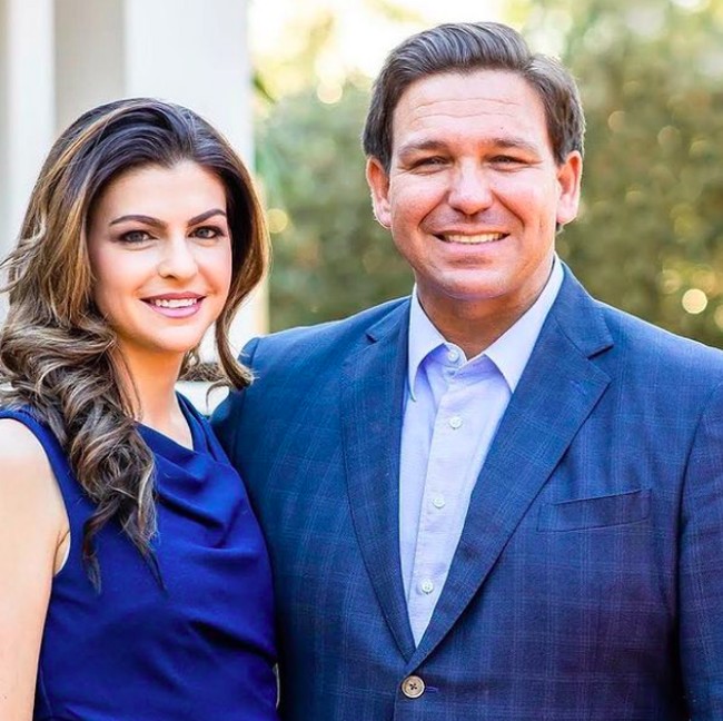 Casey DeSantis, istri gubernur Florida Ron DeSantis didiagnosa kanker payudara pertama kali pada 4 Oktober 2021. Namun wanita 41 tahun itu optimis bisa sembuh dari penyakitnya. Foto: dok. Instagram/@flcaseydesantis
