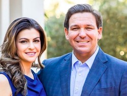 8 Potret Istri Gubernur Florida yang Berjuang Kesembuhan dari Kanker Payudara