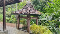 Ketika hamil 7 bulan, ibunda WR Soepratman pulang ke Somongari hingga akhirnya melahirkan WR Soepratman. Setelah 40 hari, baru dia diboyong ke Batavia. Jadi lahirnya di Somongari bukan di Jakarta. Ari-arinya bahkan dikubur di Somongari. (Rinto Heksantoro/detikTravel)
