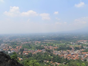 Bekas Tambang, Ini Gunung Kapur Ciampea nan Cantik Molek