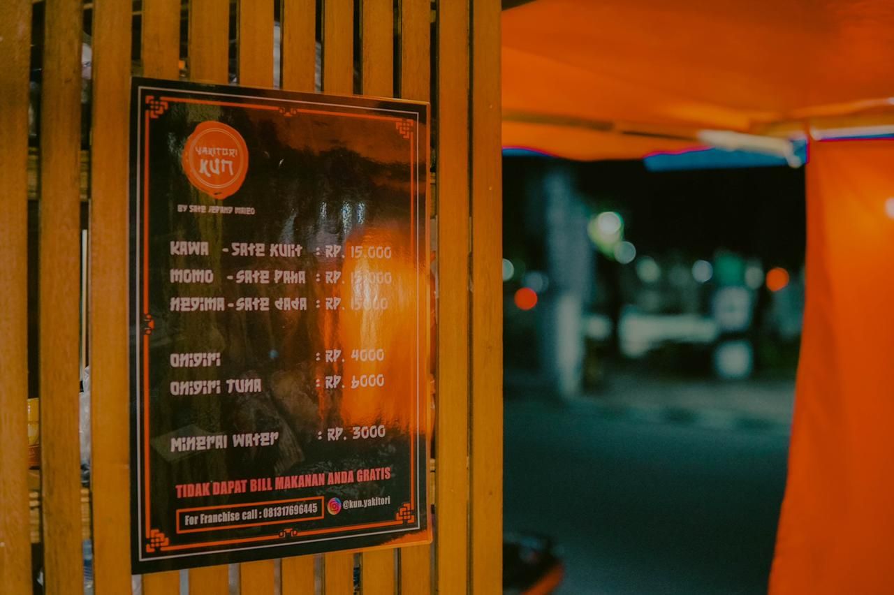 Tak Didukung Orangtua, Kakak-beradik Ini Buktikan Bisa Sukses Jualan Sate