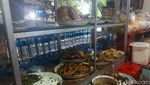 Rekomendasi Makan Siang di Bali, Nikmati Sedapnya Nasi Ayam Racikan Mek Juwel