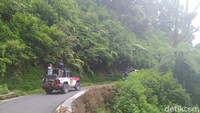 Selanjutnya, traveler akan dibawa menuju ke Gunung Telomoyo, Telomoyo Natur Park, dan Wisata Hutan Pinus Keditan. Jangan lupa bawa jaket, karena dingin! (Eko Susanto/detikTravel)