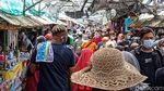 Foto: Pantai Glagah Ramai Ribuan Wisatawan