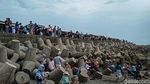 Foto: Pantai Glagah Ramai Ribuan Wisatawan
