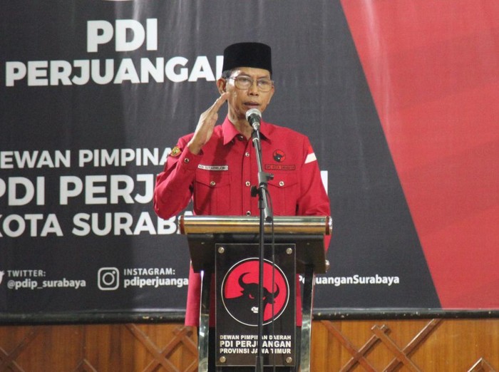 Tahun 2021 telah berlalu. Tahun baru dijadikan momentum untuk memperkuat kerja-kerja kerakyatan oleh PDIP Surabaya, demi membantu warga pulih dari dampak pandemi COVID-19.