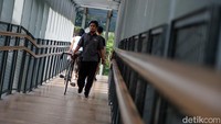 Sebagian besar warga yang berolahraga pagi ini adalah atlet rekreasional.  