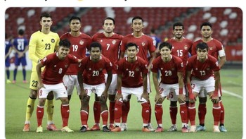 Netizen pun bereaksi dan mengucapkan terima kasih kepada Timnas Indonesia. Foto: Twitter