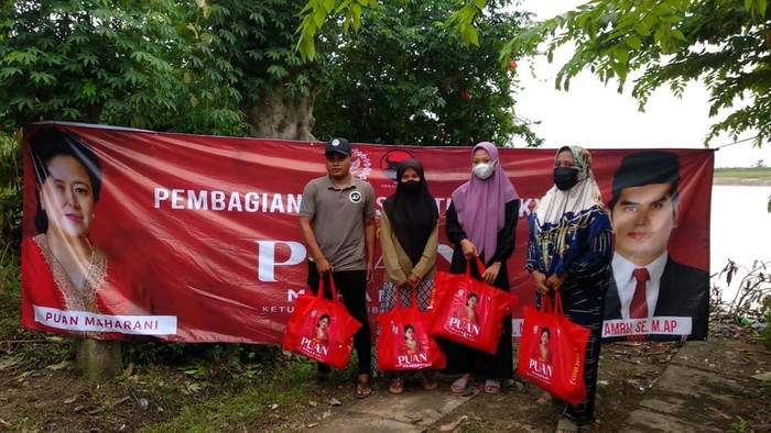 10 Ribu Paket Bantuan Dari Ketua DPR RI, Mbak Puan Maharani untuk Warga Lamongan Gresik