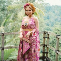 Manajer Ayu Aulia, Rangga, menjelaskan bahwa Ayu Aulia dan Zikri Daulay berada di Bali karena urusan pekerjaan. Foto: Instagram/@ayuaulia5252