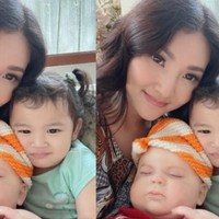 Sebelum Ivan Gunawan, Ruben Onsu dan Sarwendah sudah terlebih dahulu memilih untuk mengadopsi boneka arwah. Sarwendah pun terlihat beberapa kali sempat mengunggah foto bersama boneka bayi koleksinya itu. Boneka tersebut berbentuk seperti bayi manusia. Sang anak, Thania pun tampak senang bermain dengan boneka tersebut. Foto: Instagram