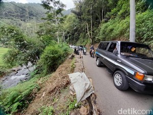 Duh! Akses Jalan Wisata di Sumedang Tidak Ramah Bagi Wisatawan