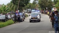 Hadir tiga tersangka yaitu Kolonel Infanteri Priyanto (tersangka 1), Kopda Ahmad Sholeh (tersangka 2), dan Kopda Dwi Atmoko (tersangka 3). Terlihat juga mobil hitam bernomor polisi B 300 Q berada di tengah jembatan Sungai Tajum dari arah Cilacap menuju Banyumas.