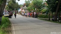 Diberitakan sebelumnya, tiga oknum prajurit TNI, yang terlibat kematian sejoli Handi Saputra (18) dan Salsabila (14), melakoni rekonstruksi di lokasi tabrakan, Nagreg, Kabupaten Bandung, Senin (3/1/2022). Reka ulang adegan berlangsung singkat dengan lima adegan.