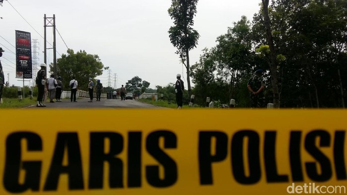 Jembatan Sungai Tajum Jadi Sasaran Rekonstruksi Kasus Handi-Salsa Selain di Nagreg, rekonstruksi kasus Handi-Salsa juga digelar di Kabupaten Banyumas, Jawa Tengah. Rekonstruksi berlangsung di jembatan Sungai Tajum.