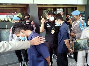 Momen 2 Tersangka Diksar Maut Menwa UNS Dikirim ke Kejari