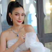 Ketika itu, hubungan mereka cukup serius dan berencana untuk menikah. Sayangnya percintaan mereka harus berakhir karena berbagai masalah. Kepada media, Pitchanart mengaku ibu Chanathip tidak merestui mereka menikah dalam waktu dekat dan menganggap keduanya tidak cocok karena sama-sama bershio ayam. Foto: Instagram @maypitchy