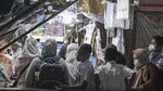 PTM 100 Persen DKI Bikin Penjualan Seragam Sekolah Meningkat