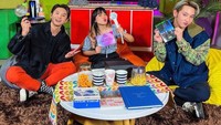 Hal ini membuat Rafael Tan memiliki kesempatan besar untuk mencicipi berbagai makanan di Korea Selatan. Ia selalu menikmati setiap makanan yang disajikan. Foto: Instagram/rafaell_16