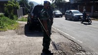 Adegan demi adegan diperlihatkan dalam rekonstruksi tersebut.