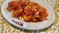 Menu udang rezeki juga tak kalah enak. Udang gorengnya diracik dengan rempah asli, rasanya gurih seperti snack Chitato. Foto: detikcom/Riska Fitria