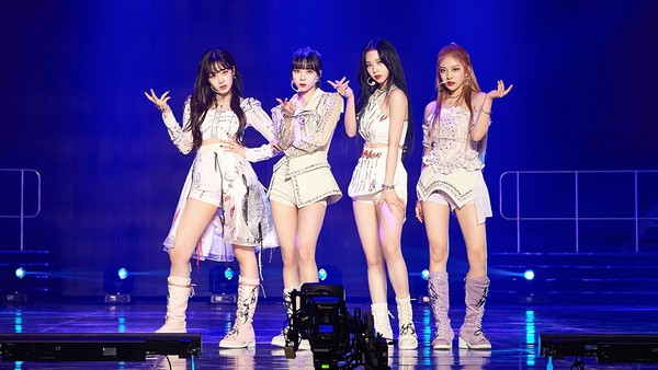 Keseruan Panggung SMTOWN Live 2022 yang Penuh Kejutan