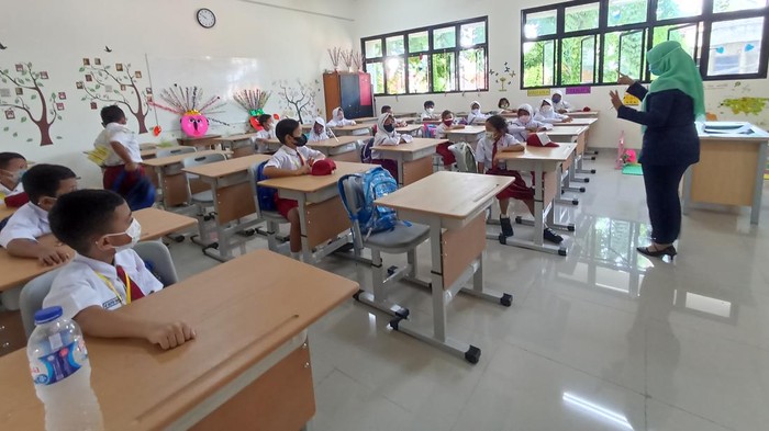 Suasana belajar tatap muka di SDN 07 Kemayoran, Jakarta Pusat (Wildan-detikcom)