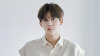 Yunseong DRIPPIN sang maknae di keluarganya kini juga siap tiup 22 lilin tahun ini. (Foto: dok. Woollim Entertainment)