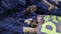 Kelompok aktivis yang mewakili minoritas di China membuat koalisi No Beijing 2022 seperti Tibet, Uighur, Mongolia Dalam dan Hongkong.