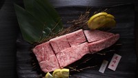  Ini merupakan potongan daging Kobe Beef yang memiliki kualitas tinggi, untuk potongan sirloin. Foto: Pool - Enno Kapitza