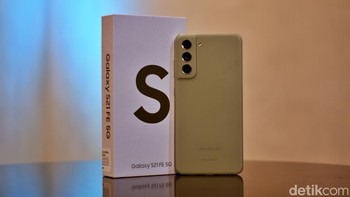 Tersedia opsi memori internal 128 GB dan 256 GB. Foto: Adi Fida Rahman/detikINET