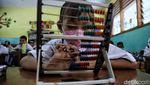 Jakarta PPKM Level 2, PTM 100 Persen Tetap Digelar di DKI