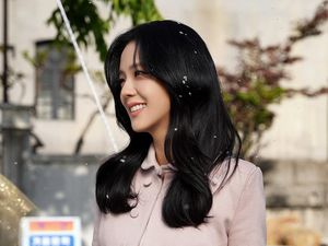 Kecantikan Jisoo BLACKPINK, Usia 27 Tahun Masih Pantas Perankan Anak Kuliahan